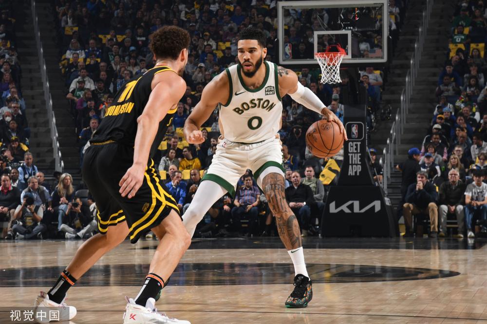 凭借着出色 凭借着出色