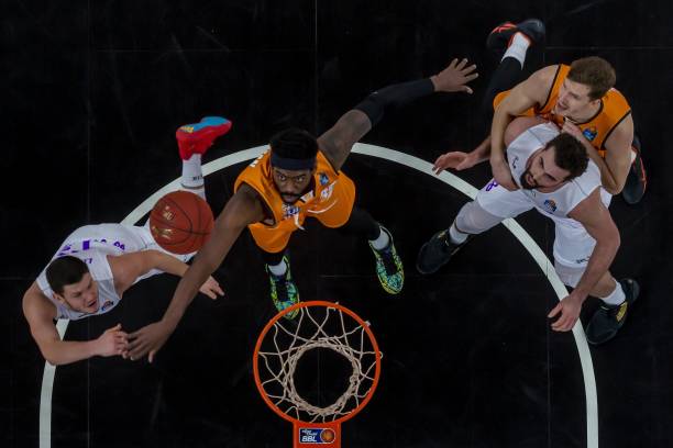 然希望赵心 然希望赵心