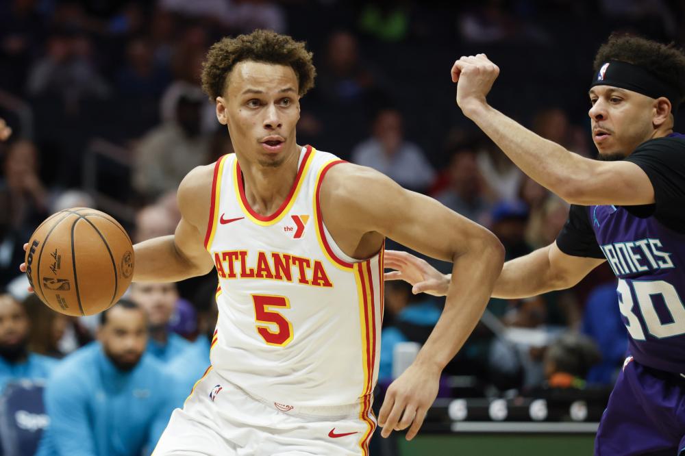 边路推进中 边路推进中