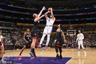 持高水准 持高水准